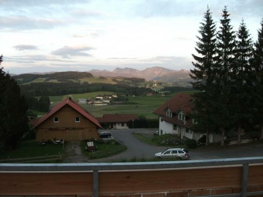 Haus Lenzhalde Appartement Oberreute Buitenkant foto